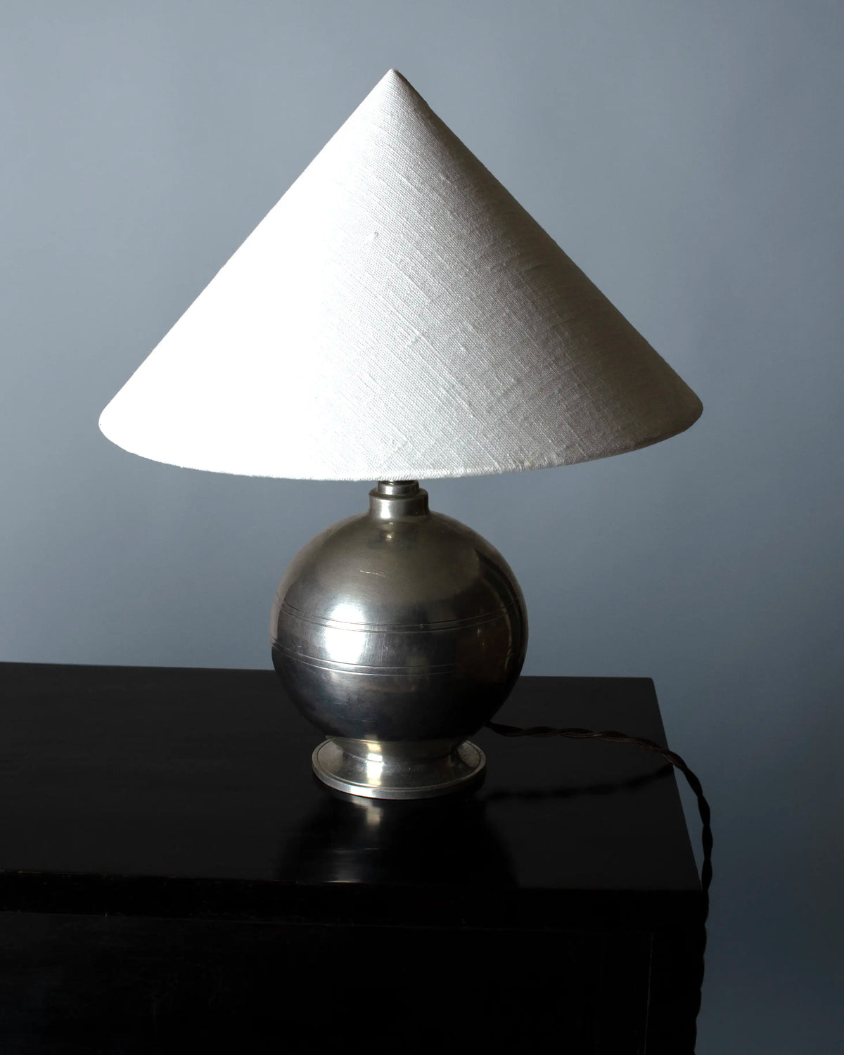 Bordslampa, Tenn